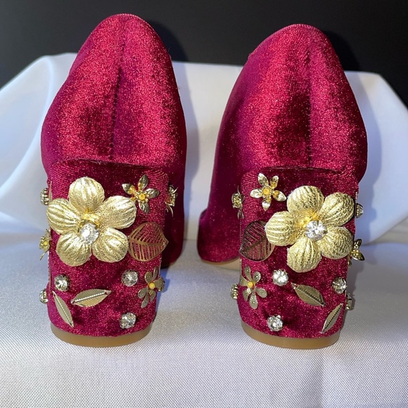 Jewel Badgley Mischka Shoes - Jewel BADGLEY MISCHKA LADIES BLOCK HEEL SIZE 5 VELVET 3” HEEL BEAUTIFUL FUN SHOE